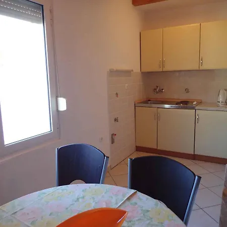 Apartment In Starigrad-paklenica 6819