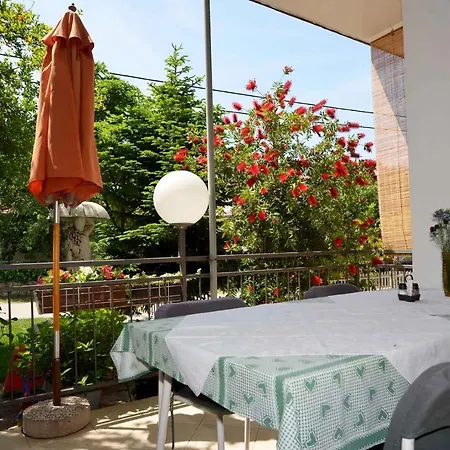 In Starigrad-paklenica 6819 Appartement Starigrad Paklenica